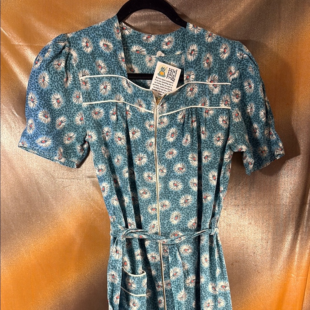 40’s/50’s Floral Blue‎ house Dress front zipper. Cotton E1 34” chest
